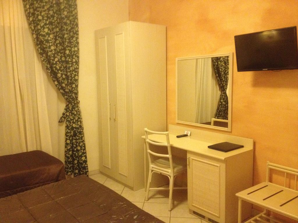 Dreibettzimmer